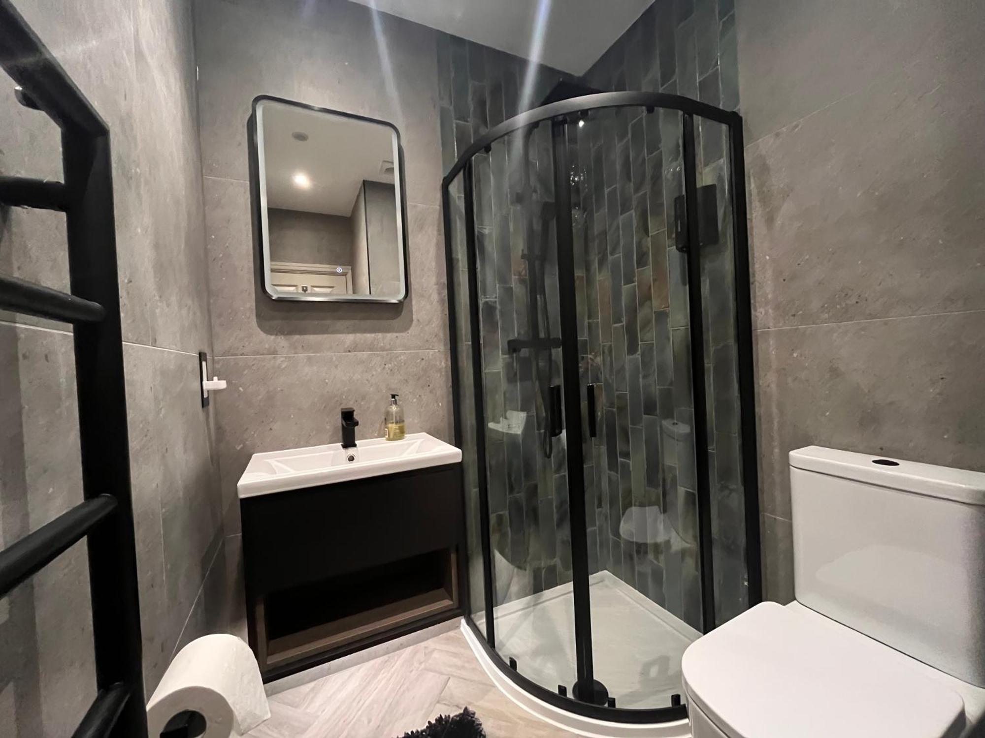 Central Private 1 Bed Flat Reading Ngoại thất bức ảnh