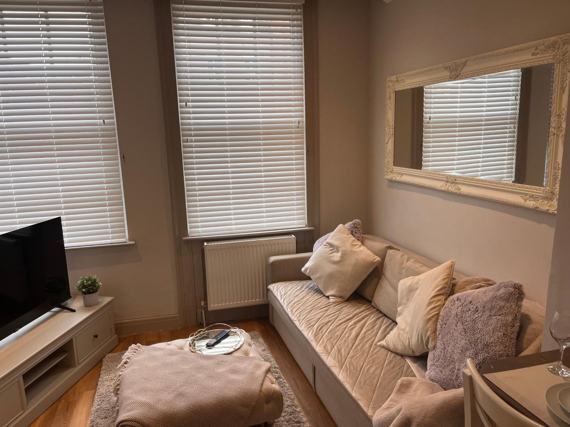 Central Private 1 Bed Flat Reading Ngoại thất bức ảnh